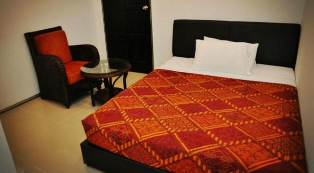 Old Budget Hotel Τζωρτζ Τάουν Εξωτερικό φωτογραφία